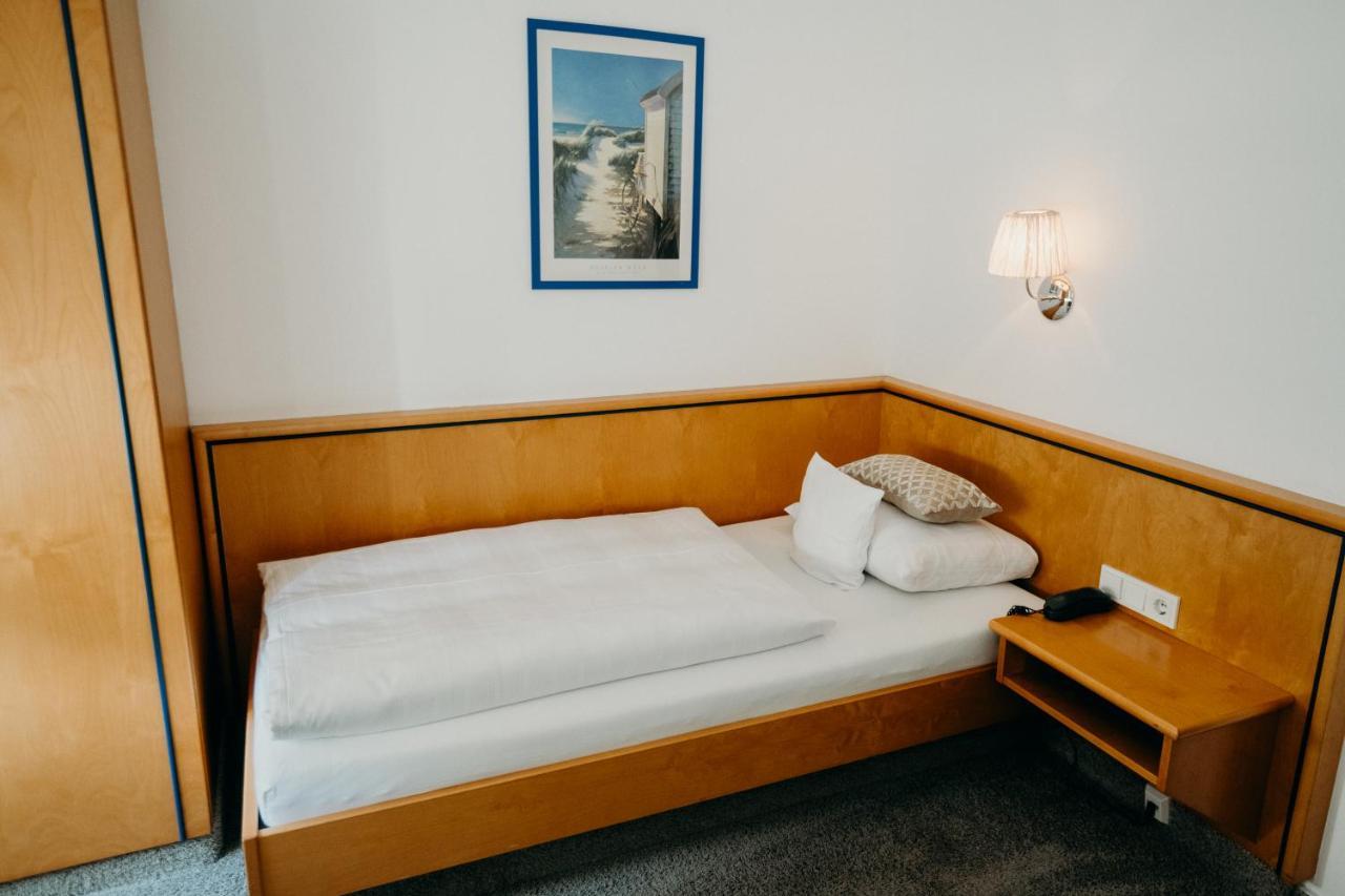 Hotel Crystal Saarbrücken Eksteriør billede