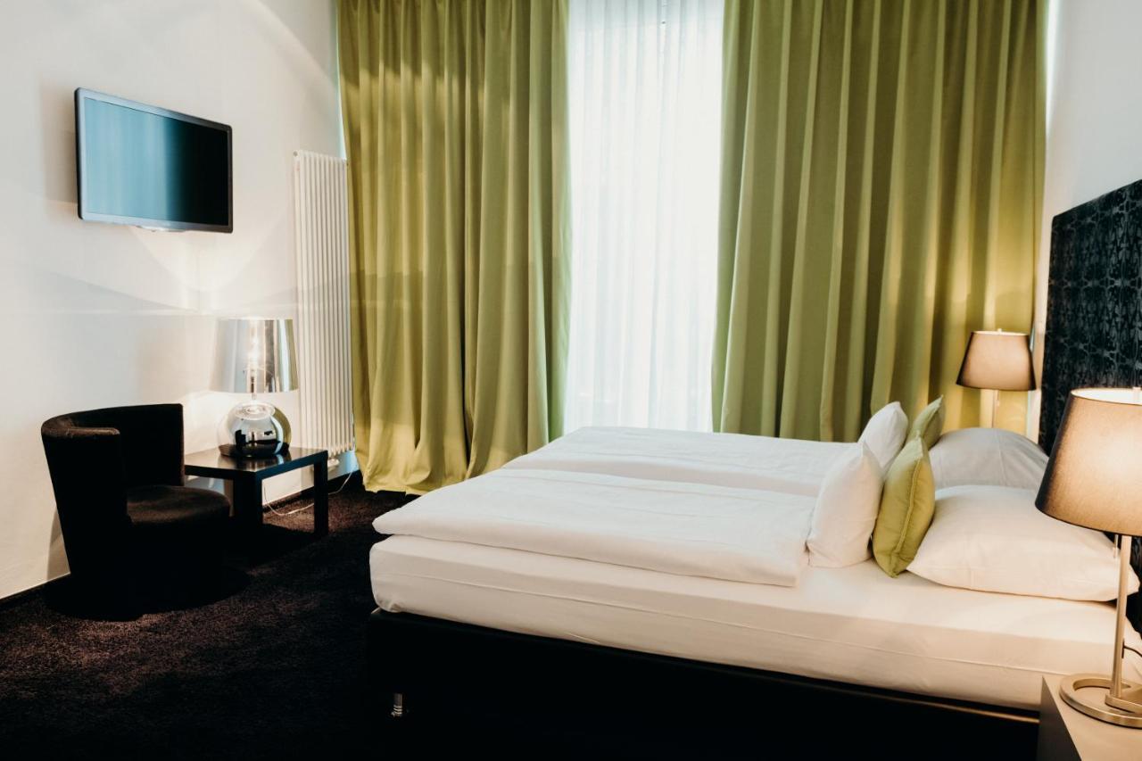 Hotel Crystal Saarbrücken Eksteriør billede