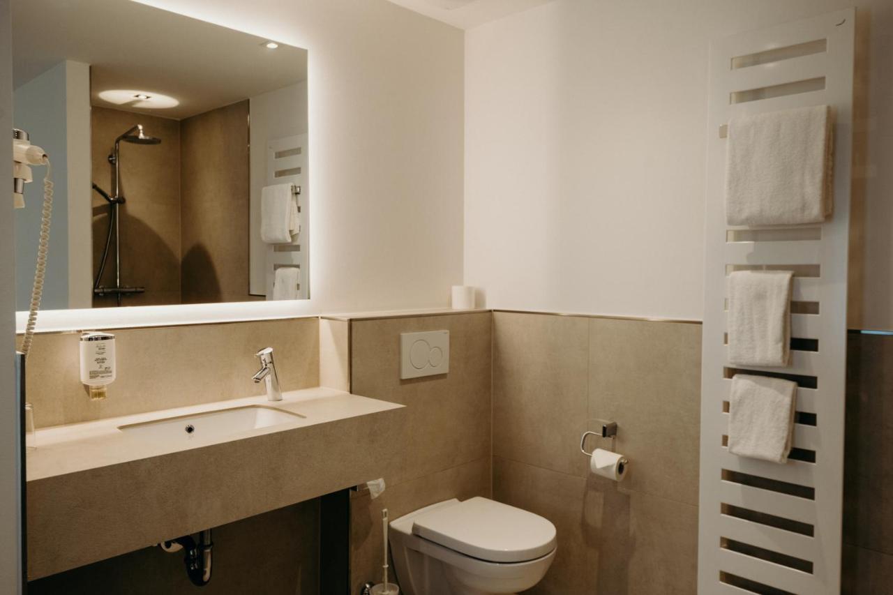 Hotel Crystal Saarbrücken Eksteriør billede