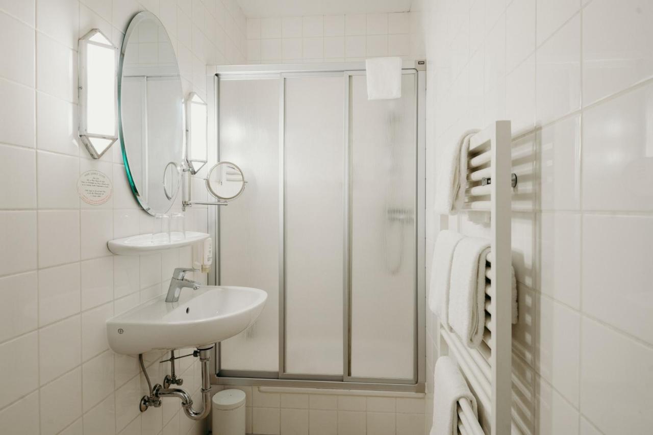 Hotel Crystal Saarbrücken Eksteriør billede