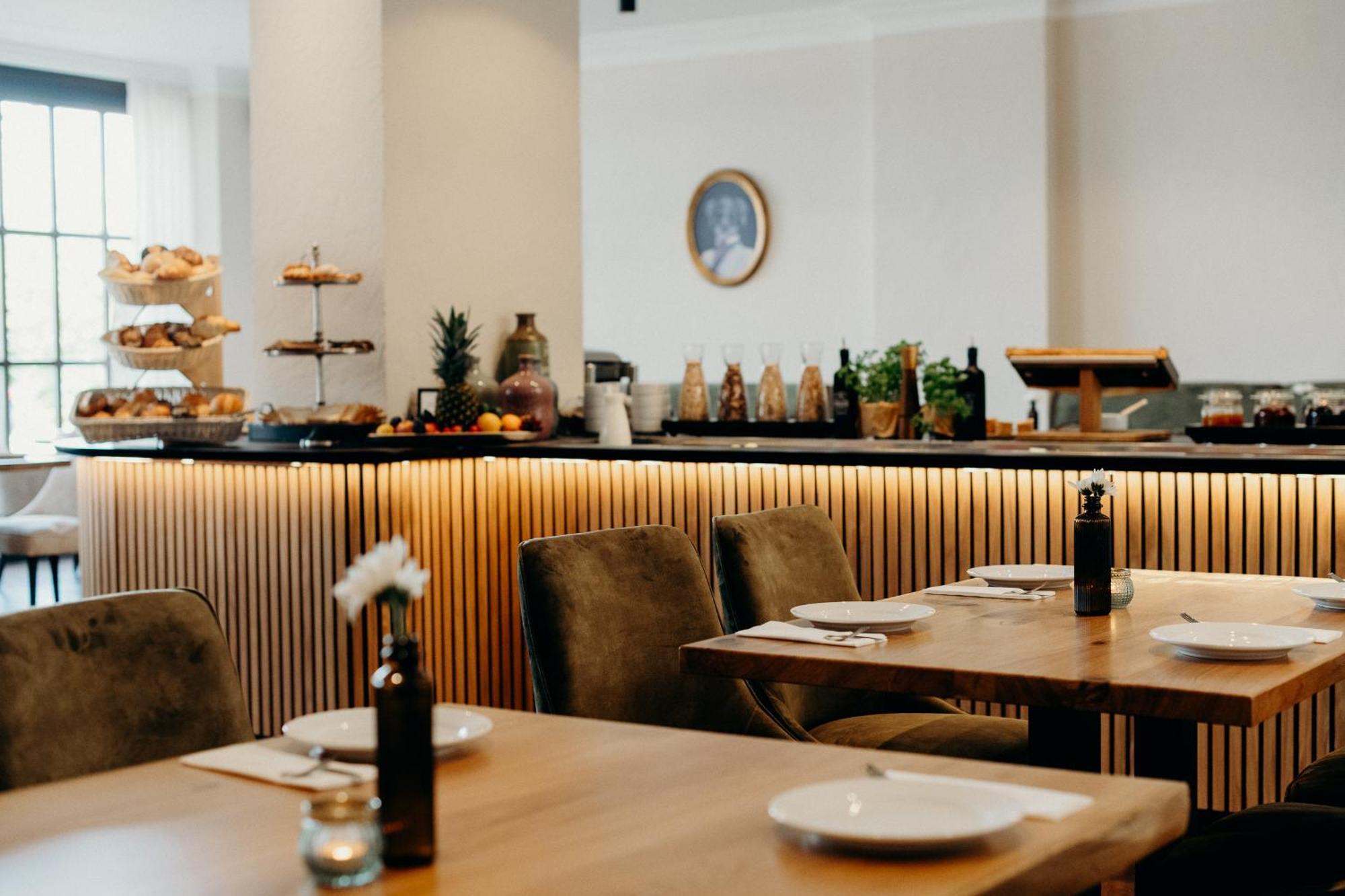 Hotel Crystal Saarbrücken Eksteriør billede