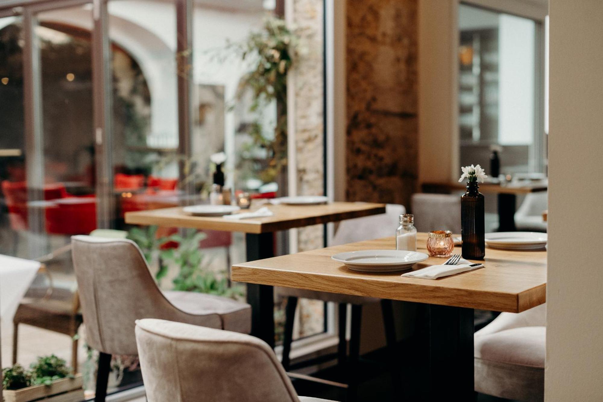 Hotel Crystal Saarbrücken Eksteriør billede
